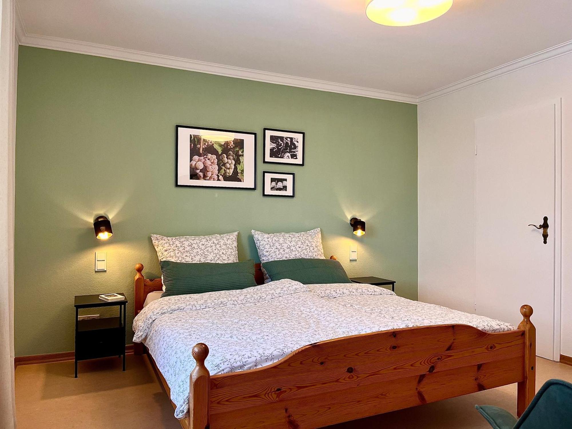 Pension 1595 Im Weingut Botzet Maring-Noviand Екстер'єр фото